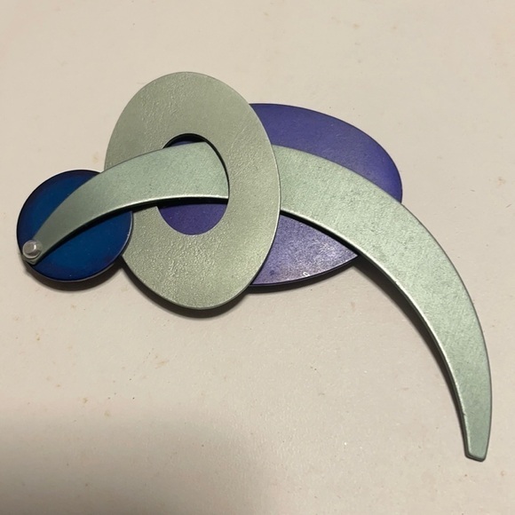 Metal Modern Minimalistic Celestial Orbed With Shooting Beam Pin - Picture 1 of 3